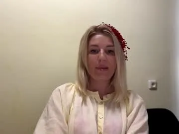 lolaa_darling – webcam model profile photo Image 3