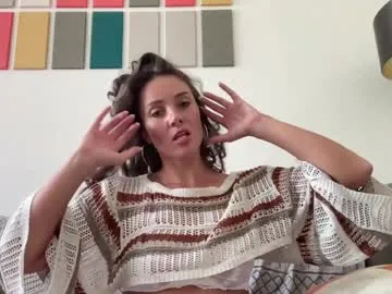 Adara – webcam model profile photo Image 11