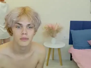 viaaann12 – webcam model profile photo Image 4