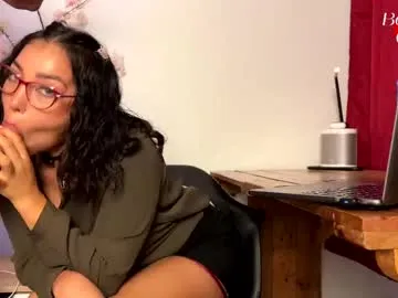 rupali01 – webcam model profile photo Image 2