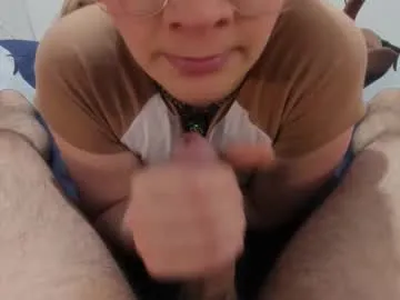 angry_tomato_ – webcam model profile photo Image 17