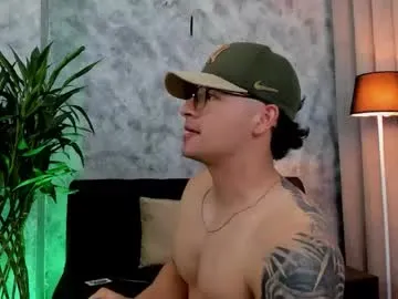 EmiliaWalker – webcam model profile photo Image 16