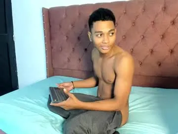 Stephania – webcam model profile photo Image 12