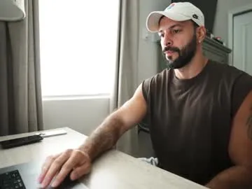 zharidjparker – webcam model profile photo Image 13