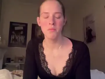 pilowprincess – webcam model profile photo Image 2