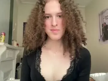 pilowprincess – webcam model profile photo Image 3