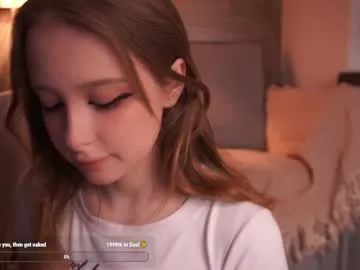 AriaBelucci – webcam model profile photo Image 2