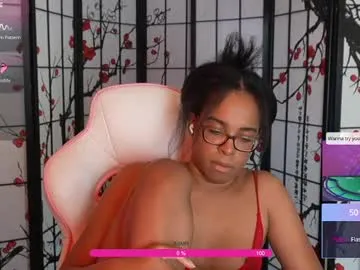 lolaa_darling – webcam model profile photo Image 10