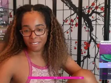 lolaa_darling – webcam model profile photo Image 14