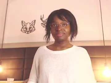 pureelove – webcam model profile photo Image 12