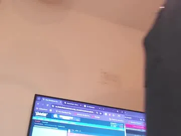 pureelove – webcam model profile photo Image 17