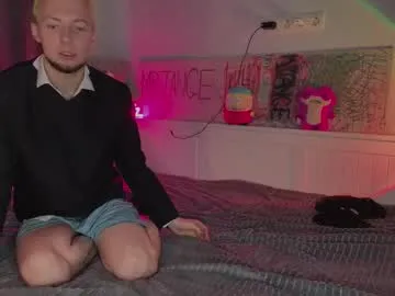 idkusethis – webcam model profile photo Image 5