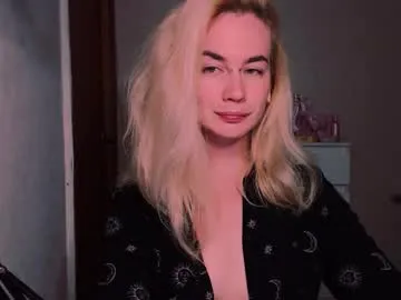 naisharousell – webcam model profile photo Image 10