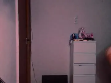 naisharousell – webcam model profile photo Image 12