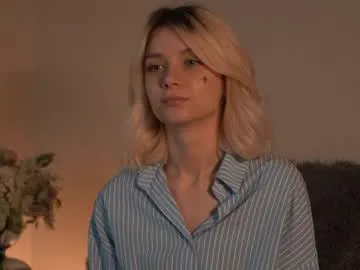 tvycas7 – webcam model profile photo Image 7