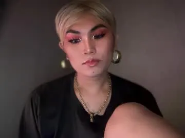 heluejamil – webcam model profile photo Image 8