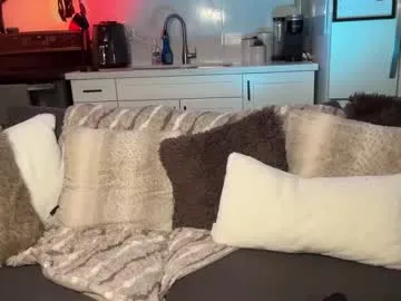 mae_nathan – webcam model profile photo Image 10