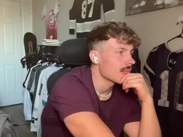 mae_nathan – webcam model profile photo Image 2