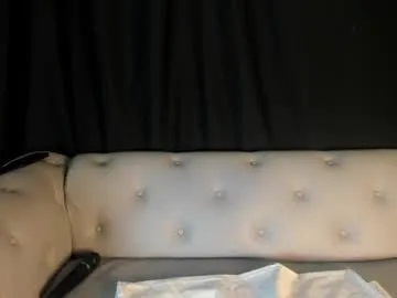 tvycas7 – webcam model profile photo Image 2