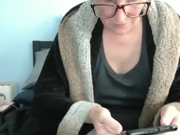 tvycas7 – webcam model profile photo Image 4