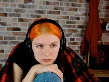 EmilyHart – webcam model profile photo Image 4