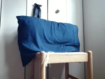 NolanMia – webcam model profile photo Image 10