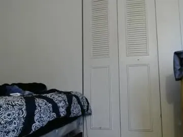 NolanMia – webcam model profile photo Image 11