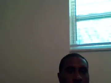 iamsomeone1234 – webcam model profile photo Image 10