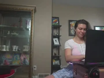 umarany – webcam model profile photo Image 5