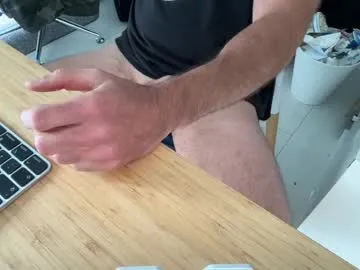 slimthickdesi – webcam model profile photo Image 16