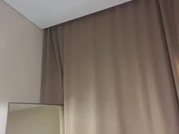 the_right_girl – webcam model profile photo Image 9