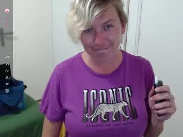 indiandesiguys2023 – webcam model profile photo Image 7