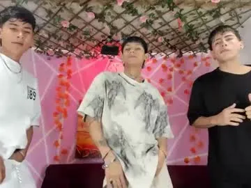 iamsomeone1234 – webcam model profile photo Image 13