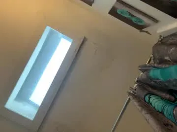 MicaSmil – webcam model profile photo Image 19