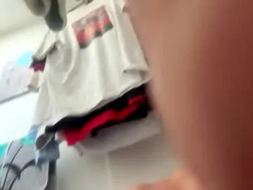 MicaSmil – webcam model profile photo Image 4