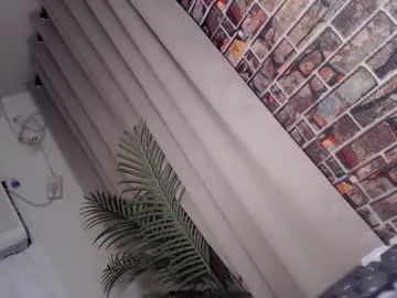 iamsomeone1234 – webcam model profile photo Image 12