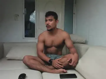 MarianaSaavedra – webcam model profile photo Image 2