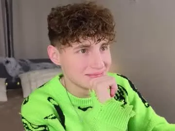 iamsomeone1234 – webcam model profile photo Image 5