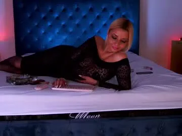 tvycas7 – webcam model profile photo Image 19