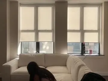 mae_nathan – webcam model profile photo Image 5