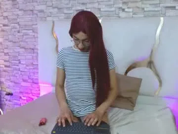 sweet_littleee – webcam model profile photo Image 15