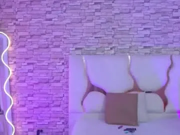 sweet_littleee – webcam model profile photo Image 17