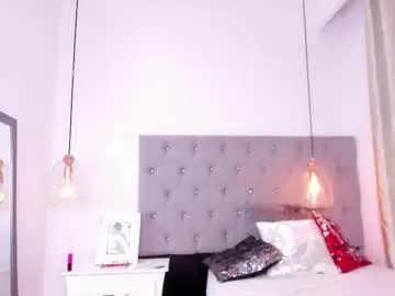 KaiaLoren – webcam model profile photo Image 18