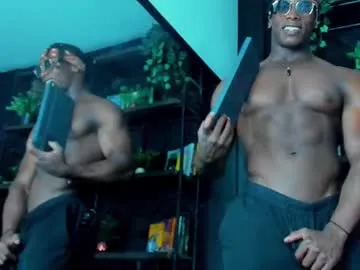 Andrea – webcam model profile photo Image 2