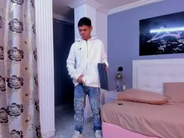 ChloeCerisse – webcam model profile photo Image 3