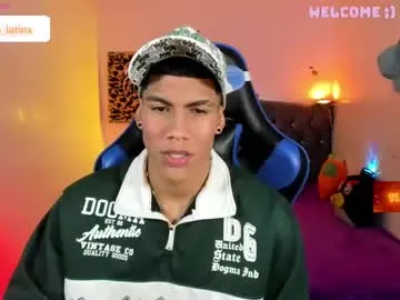 emilywarren296 – webcam model profile photo Image 10