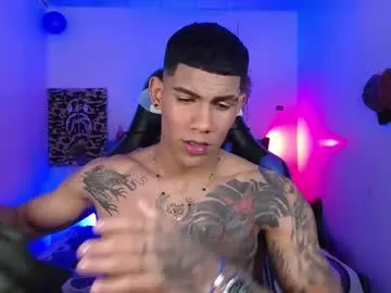 emilywarren296 – webcam model profile photo Image 9