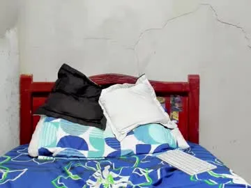 BellaJade – webcam model profile photo Image 9