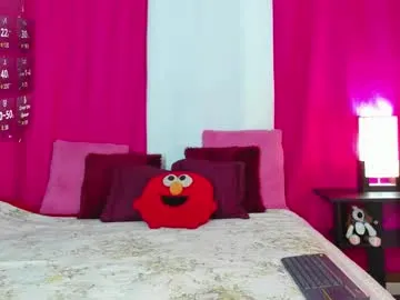 roxy_santos__ – webcam model profile photo Image 19