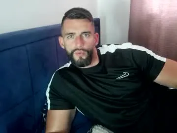 emilywarren296 – webcam model profile photo Image 4